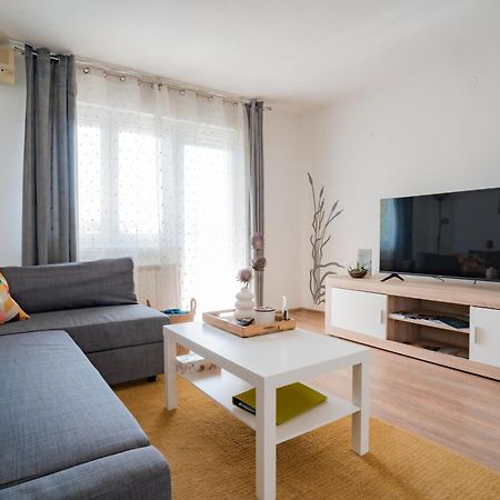 Apartman Sanda Vukovar Exterior foto